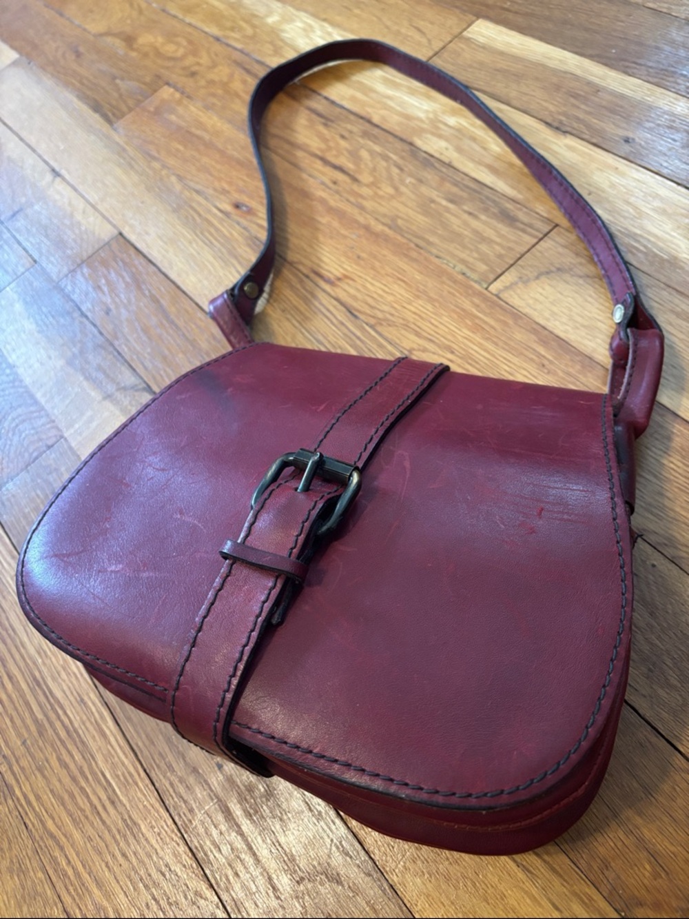 Davey’s Worcester Mass. Vintage Leather Shoulder Bag Crossbody Saddle Bag Purse